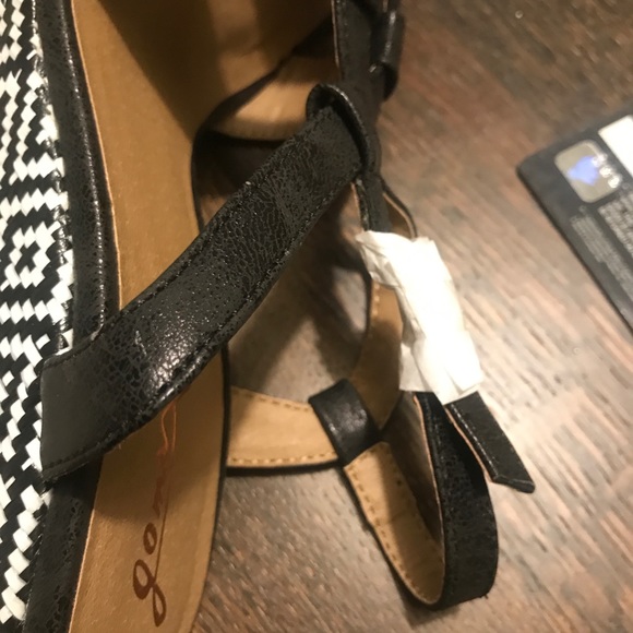 Gomax wedges sandal new size 6 - Picture 8 of 9
